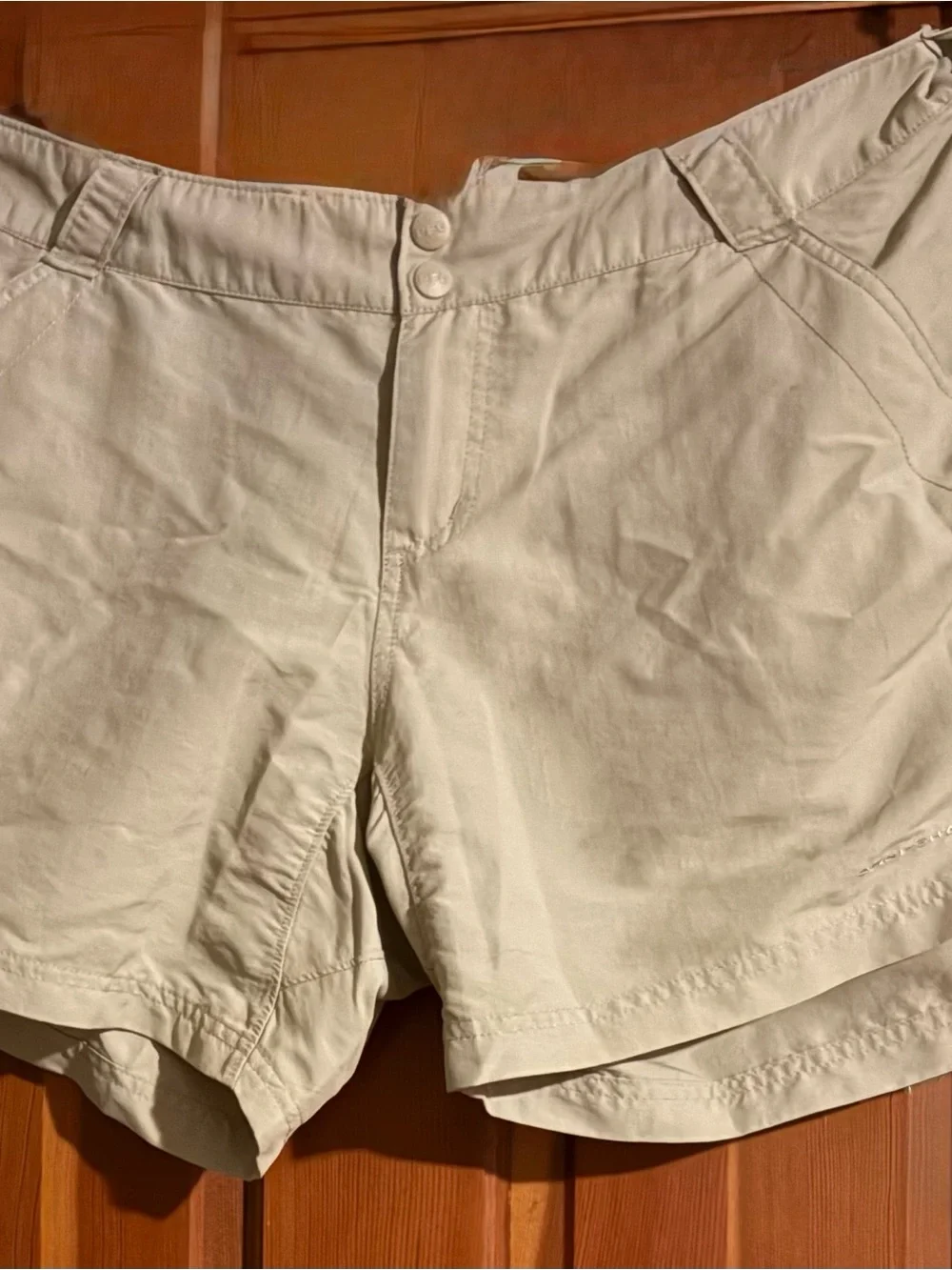 Columbia Beige/Tan Women's Outdoor Shorts